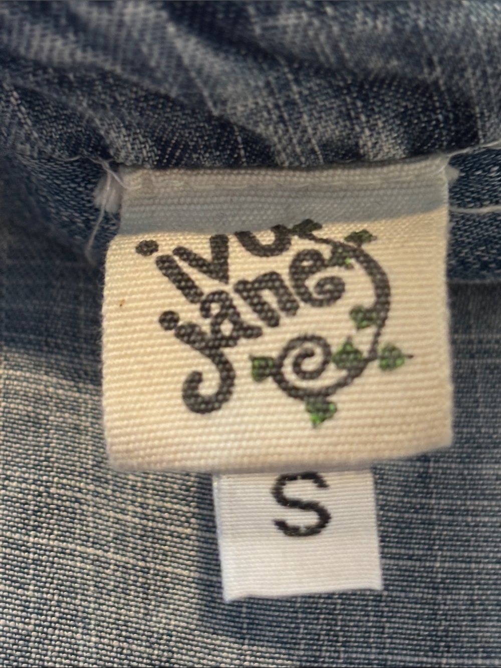 Ivy Jane Acid Wash Denim Pintuck Sleeveless Top Small